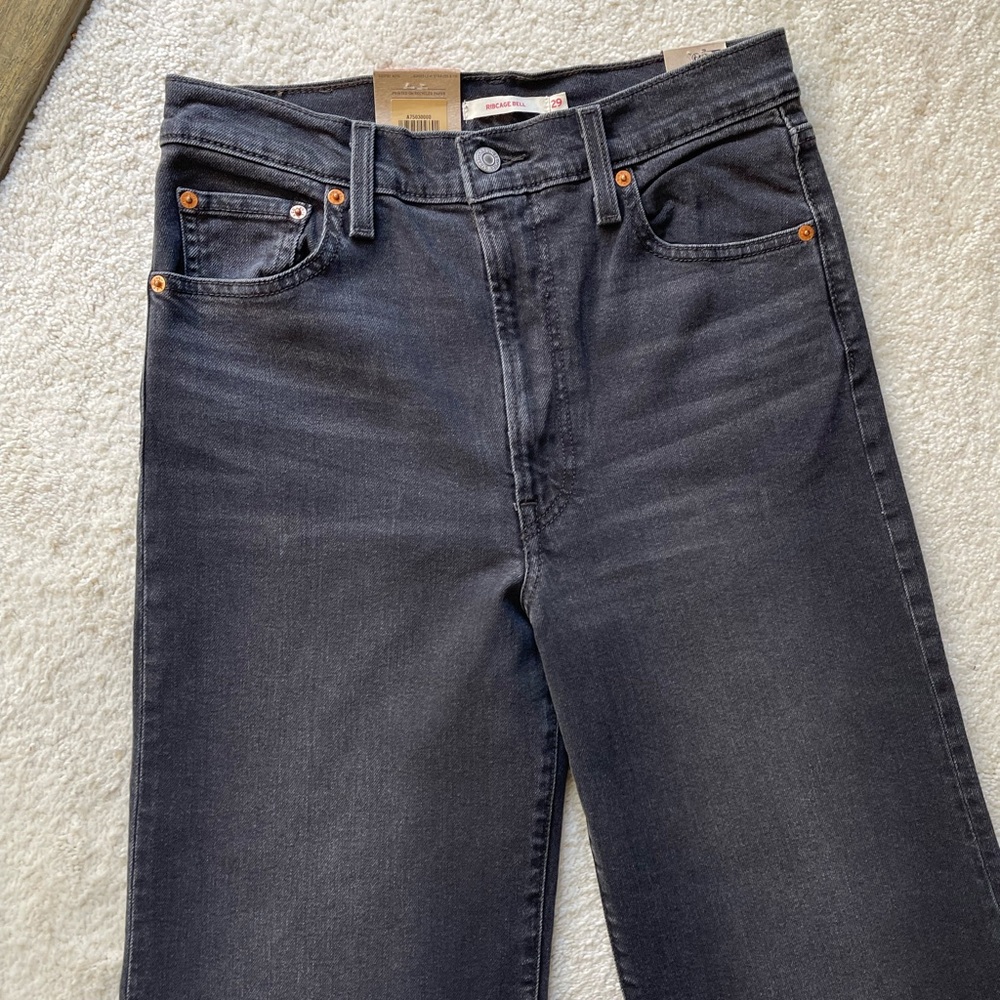 NWT Levi's Ribcage Bells High Rise Women's Jeans Size 29/32 - Picture 2 of 12